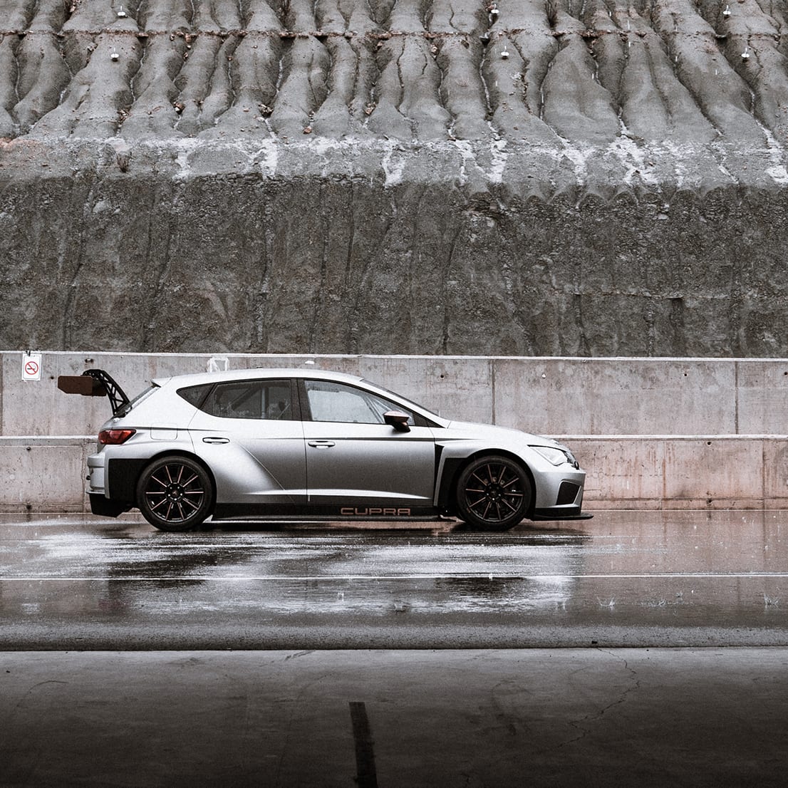 Side view of the TCR